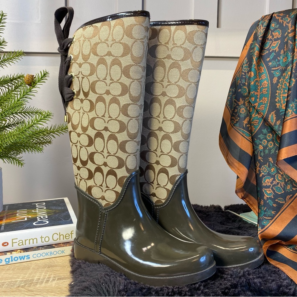 COACH TRISTEE SIGNATURE KHAKI CANVAS LACE UP CORSET RAIN BOOTS US 7
